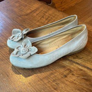 Gabor Leather Flower Flat Women's size 9 Tan Suede Hovercraft